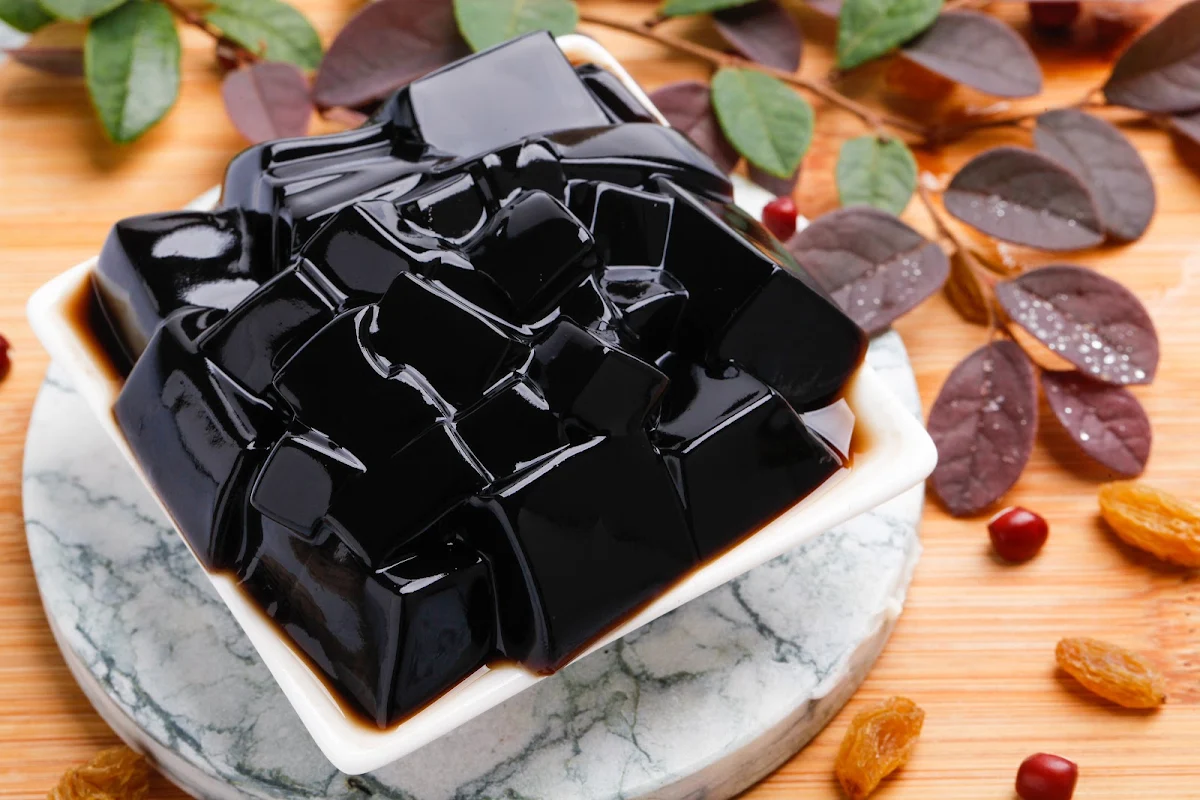 grass jelly oolong tea nondairy milk 仙草乌龙茶非乳制奶